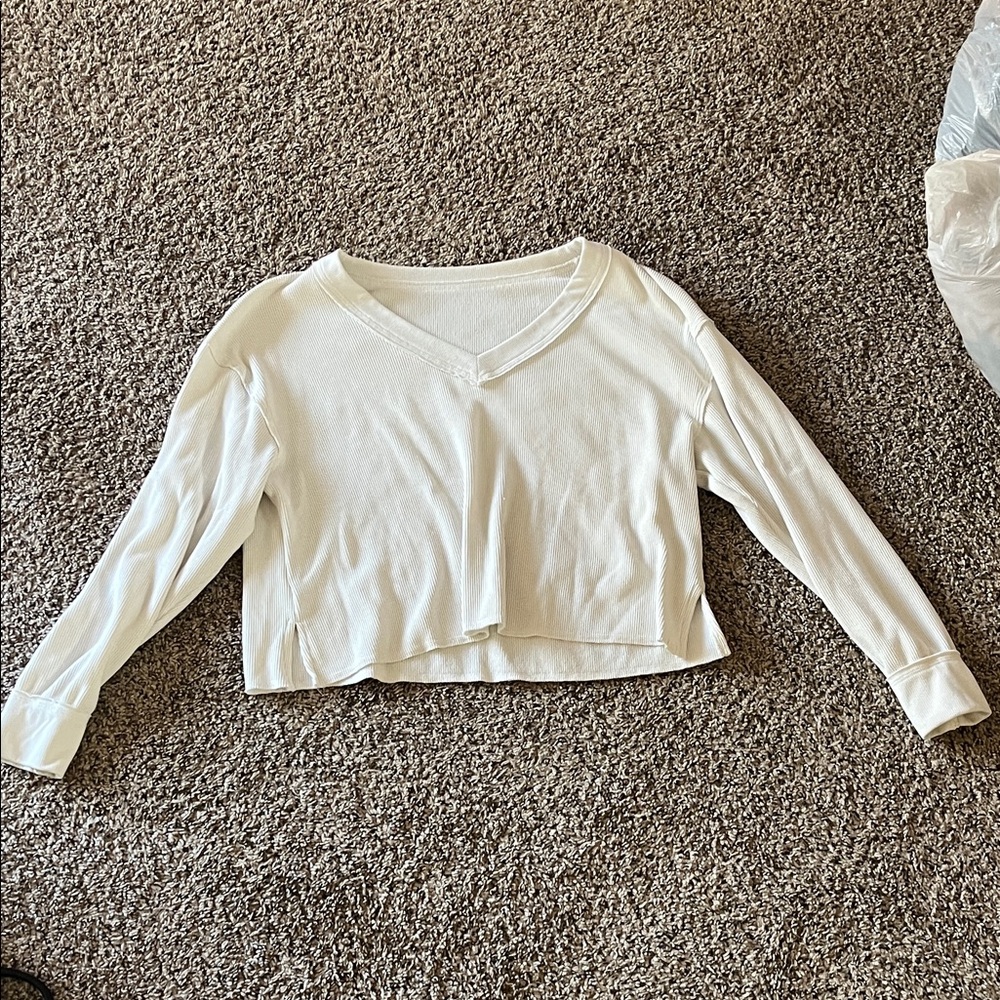 American Eagle Outfitters Cream V-Neck Long Sleeve Top